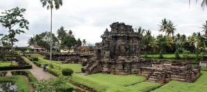 Candi Ngawen, Candi Budha yang Dijaga Empat Patung Singa