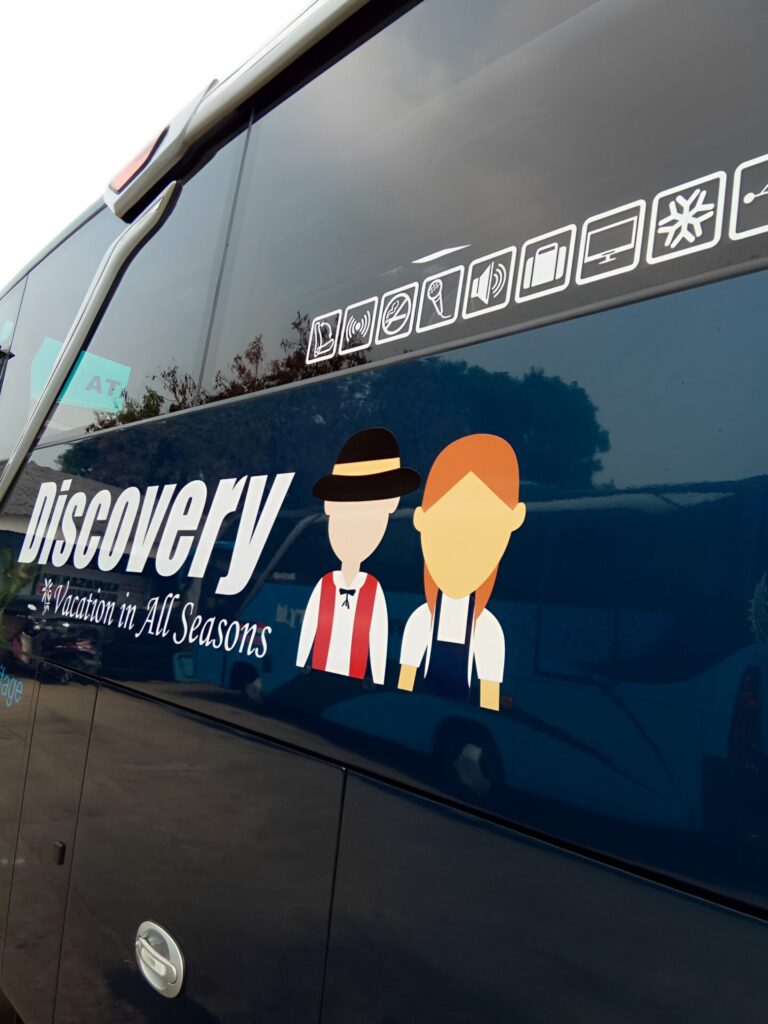 Tentang Kami Bus Discovery