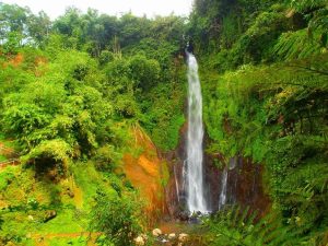 Menikmati Curug Silawe dan Ritual Upacara Ngloro Sengkolo