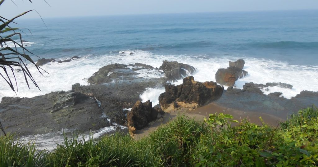 Pantai Keusik Luhur, Pantai dengan Panorama Khas Pantai Utara Pangandaran