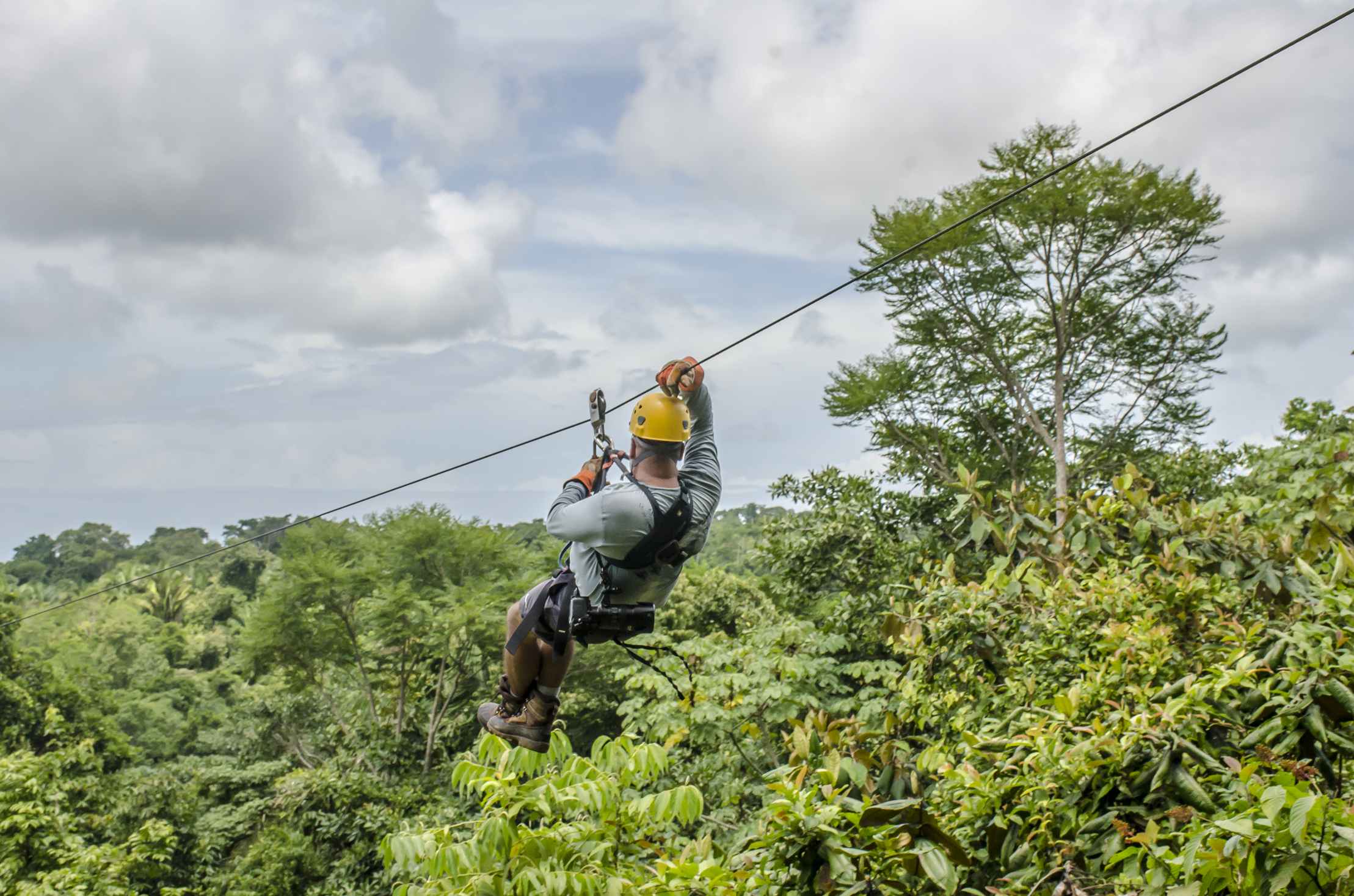 10 Rekomendasi Wisata Outbound untuk Bonding Karyawan