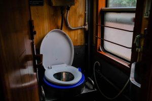 toilet bus