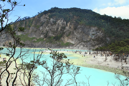 Kawah Putih