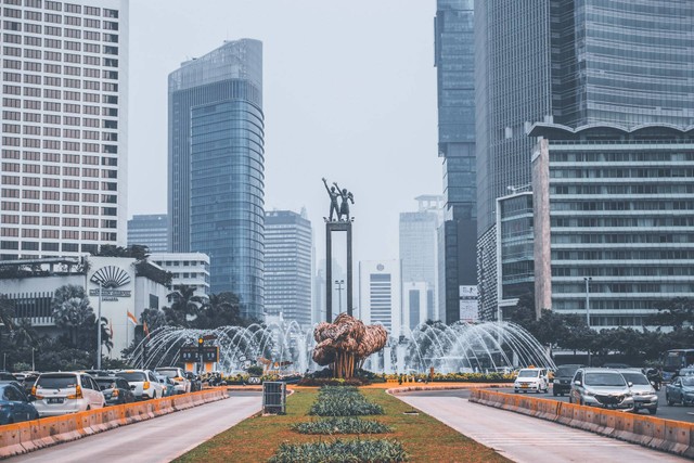 sewa bus jakarta
