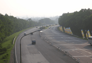Bus Discovery Rekomendasi Terbaik Sewa Bus Jakarta Cirebon