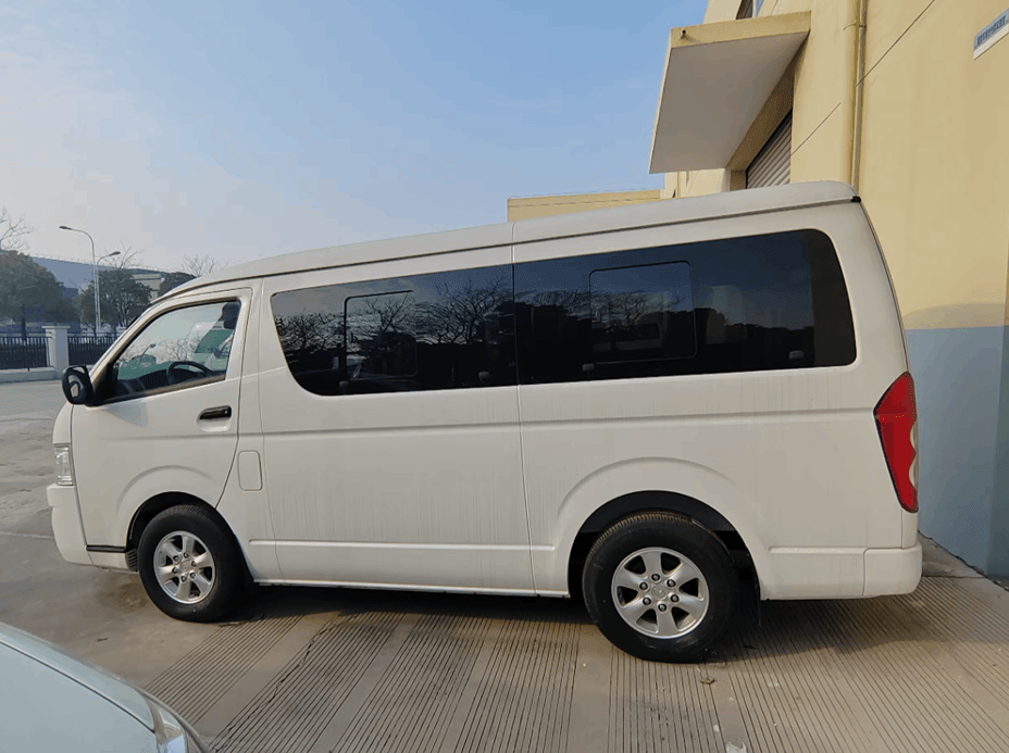 sewa hiace kantor serang