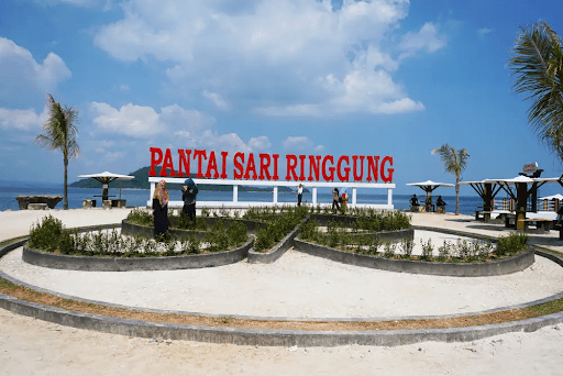 Pantai Sari Ringgung