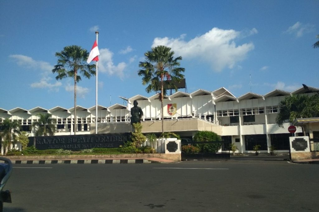Sewa Bus dari Jakarta ke Jember