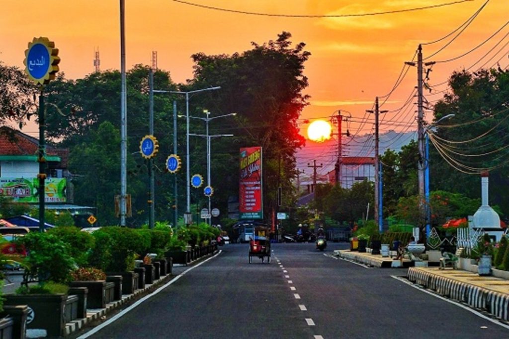 Sewa Bus dari Jakarta ke Kebumen