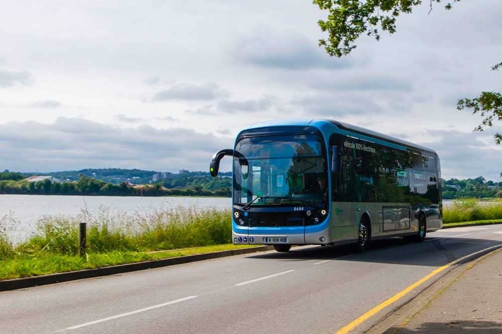 sewa bus untuk ziarah