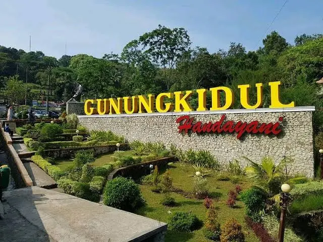 bus jakarta gunung kidul