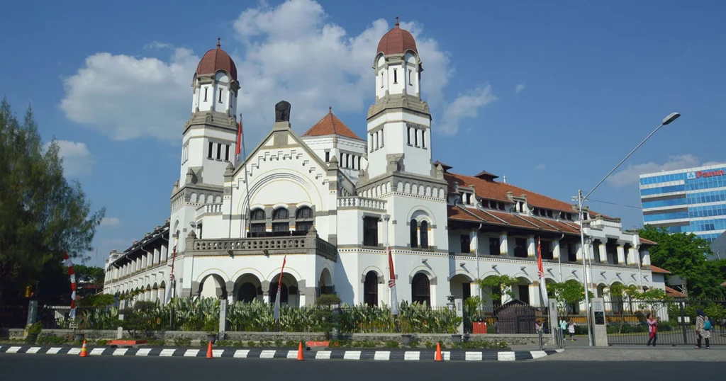 sewa bus pariwisata dari serang ke semarang