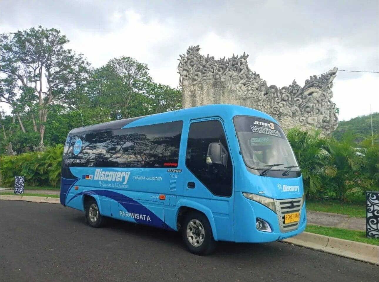 Sewa coaster Jakarta