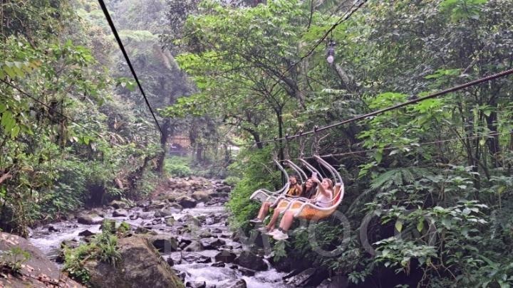 Lembah Purba, Sukabumi