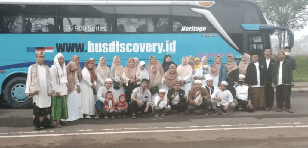 sewa bus untuk ziarah
