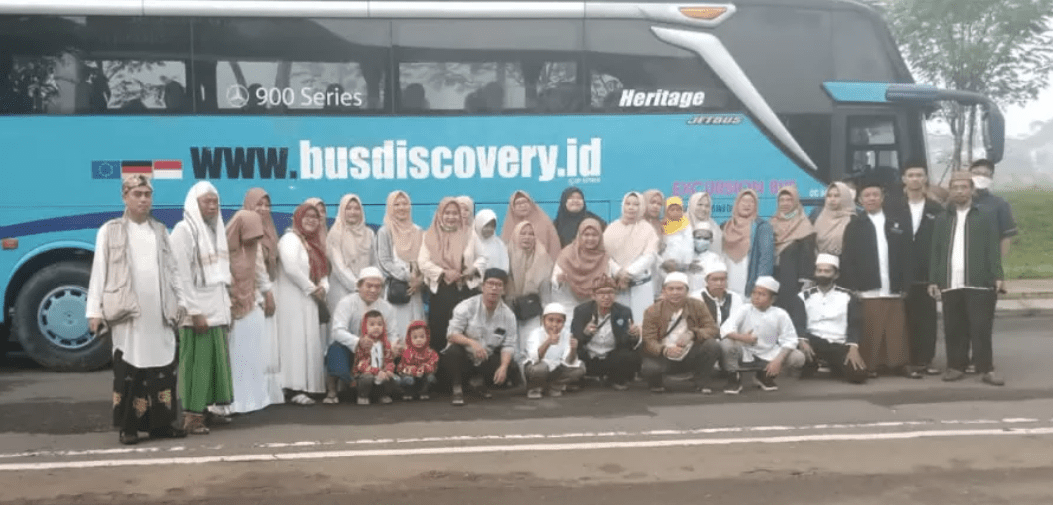 sewa bus untuk ziarah
