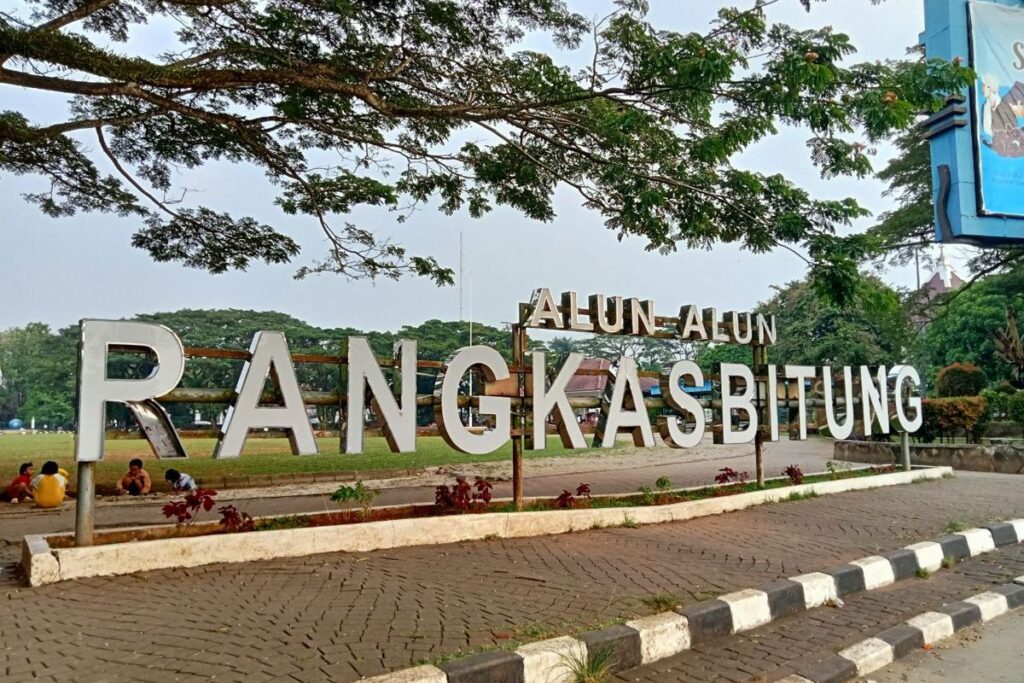 kota rangkas bitung