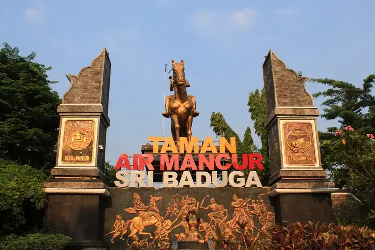 taman air mancur sri baduga purwakarta