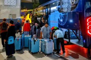 sewa bus ke bandara